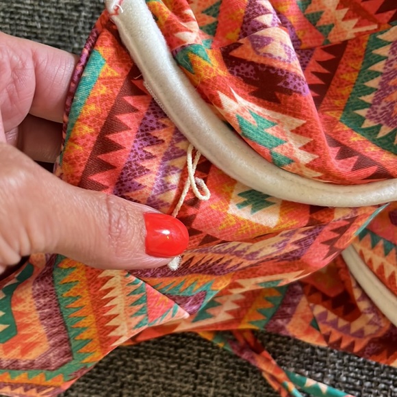 Target Swim- Small/ XS - Picture 3 of 3